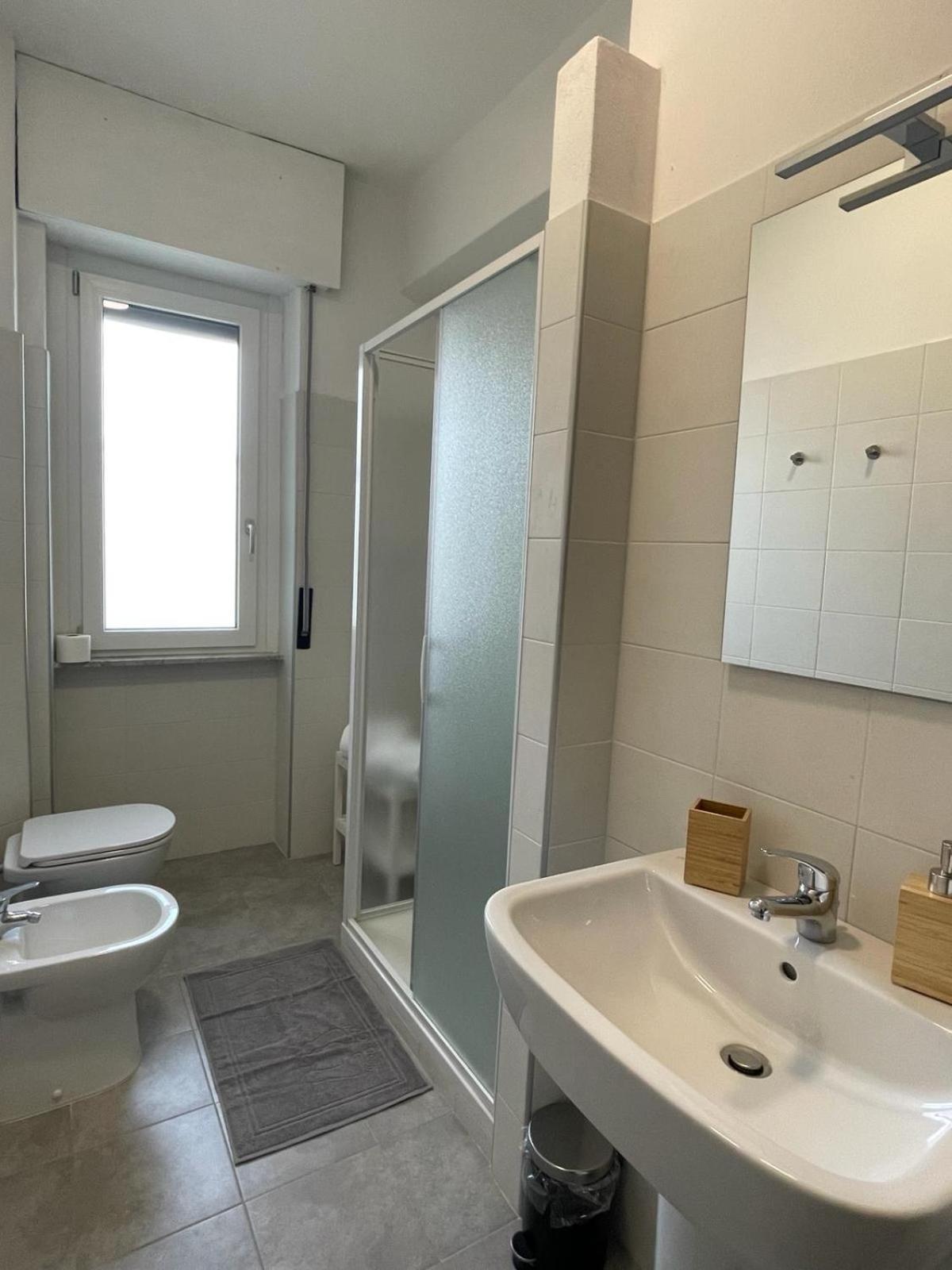 Apartment Tina41 Near Station,isola,corso Como,piazza Gae Aulenti Milan